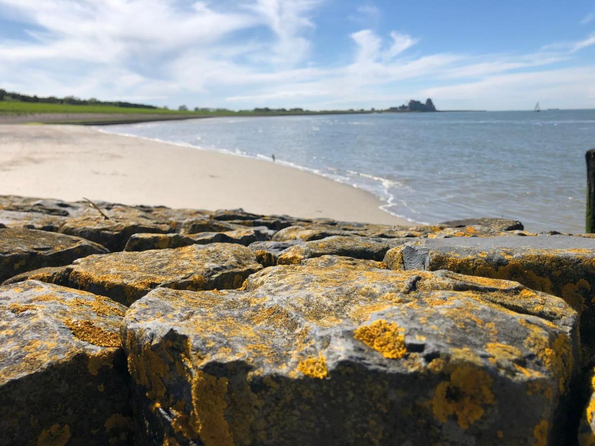 Appartement De Graanzolder Aan Zeeuwse Kust Hoofdplaat Экстерьер фото