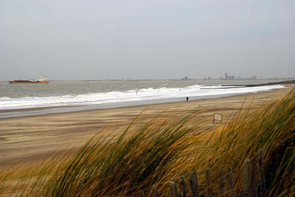 Appartement De Graanzolder Aan Zeeuwse Kust Hoofdplaat Экстерьер фото